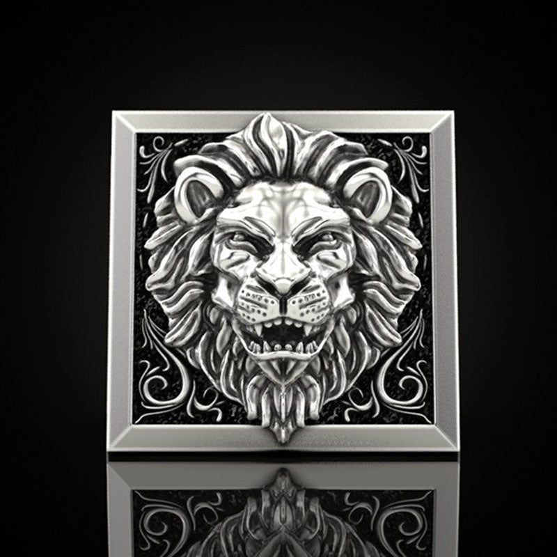 Vintage lion ring with intricate engravings, unisex style.