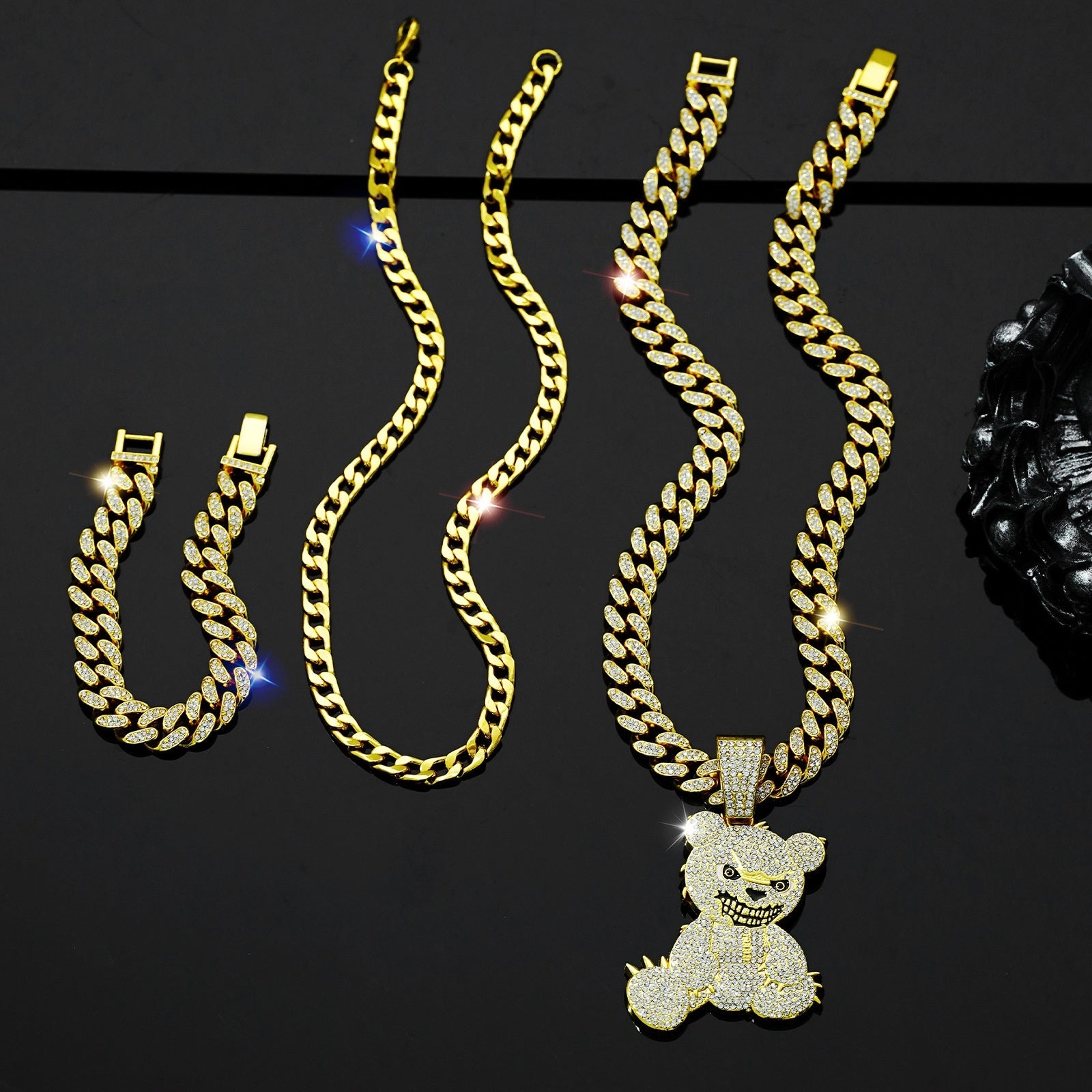 Fully-jewelled Bear Pendant Necklace Bracelet Three-piece Set